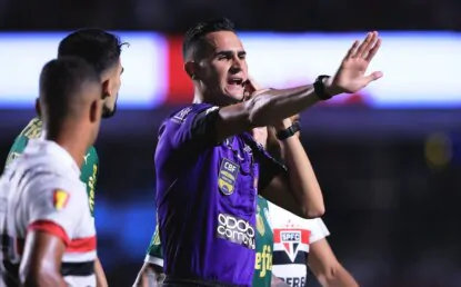 FPF nega punição sugerida pelo São Paulo e escala Candançan para jogo do Santos