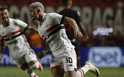 São Paulo domina o jogo todo e vence o Atlético-GO pelo Brasileirão