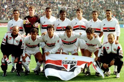 São Paulo Futebol Clube, o gigante que vive no passado.