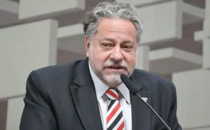 ‘Fez estudo também?’: em CPI, Casares rebate presidente do Botafogo e alfineta virada sofrida