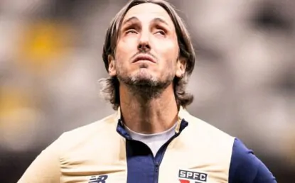 Ex-árbitros analisam gol polêmico contra o São Paulo: ‘A imagem é clara, é totalmente irregular’