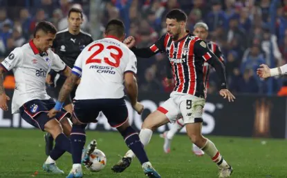 São Paulo empata com o Nacional-URU na ida das oitavas da Libertadores