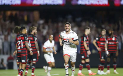 Com gol de Calleri, São Paulo vence o Flamengo no MorumBIS