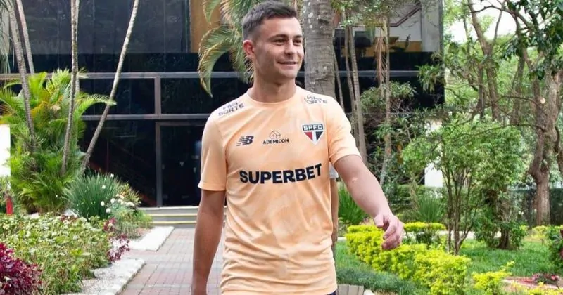 Santiago Longo reencontra amigo de infância no São Paulo: ‘É muito louco’