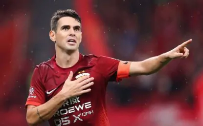 Meio-campista Oscar será jogador do São Paulo em 2025 com uma condição