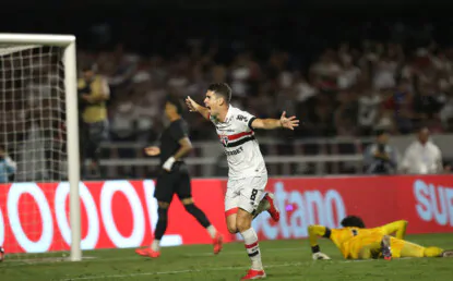 São Paulo domina o Corinthians e vence o rival no MorumBIS