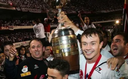 Torcida do São Paulo se revolta com perda de protagonismo na Libertadores e detona gestão